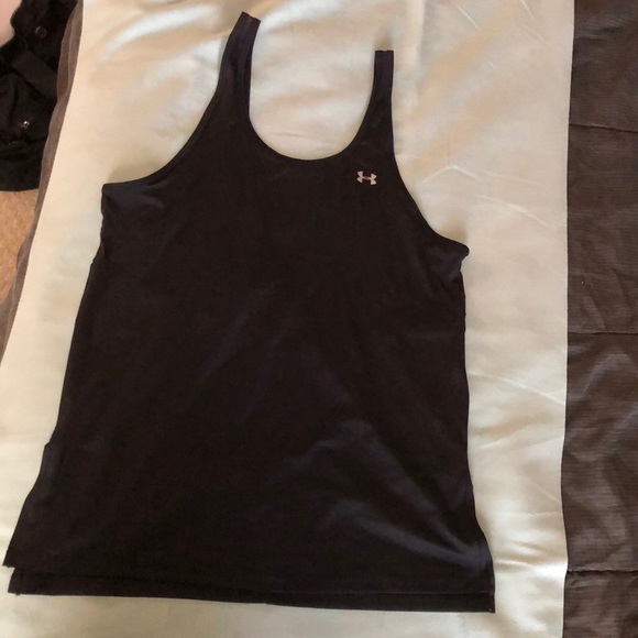 Under Armour tank size M - Picture 1 of 4